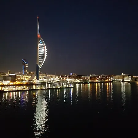 Portsmouth House Near Centre 3 Bedrooms Buitenkant foto