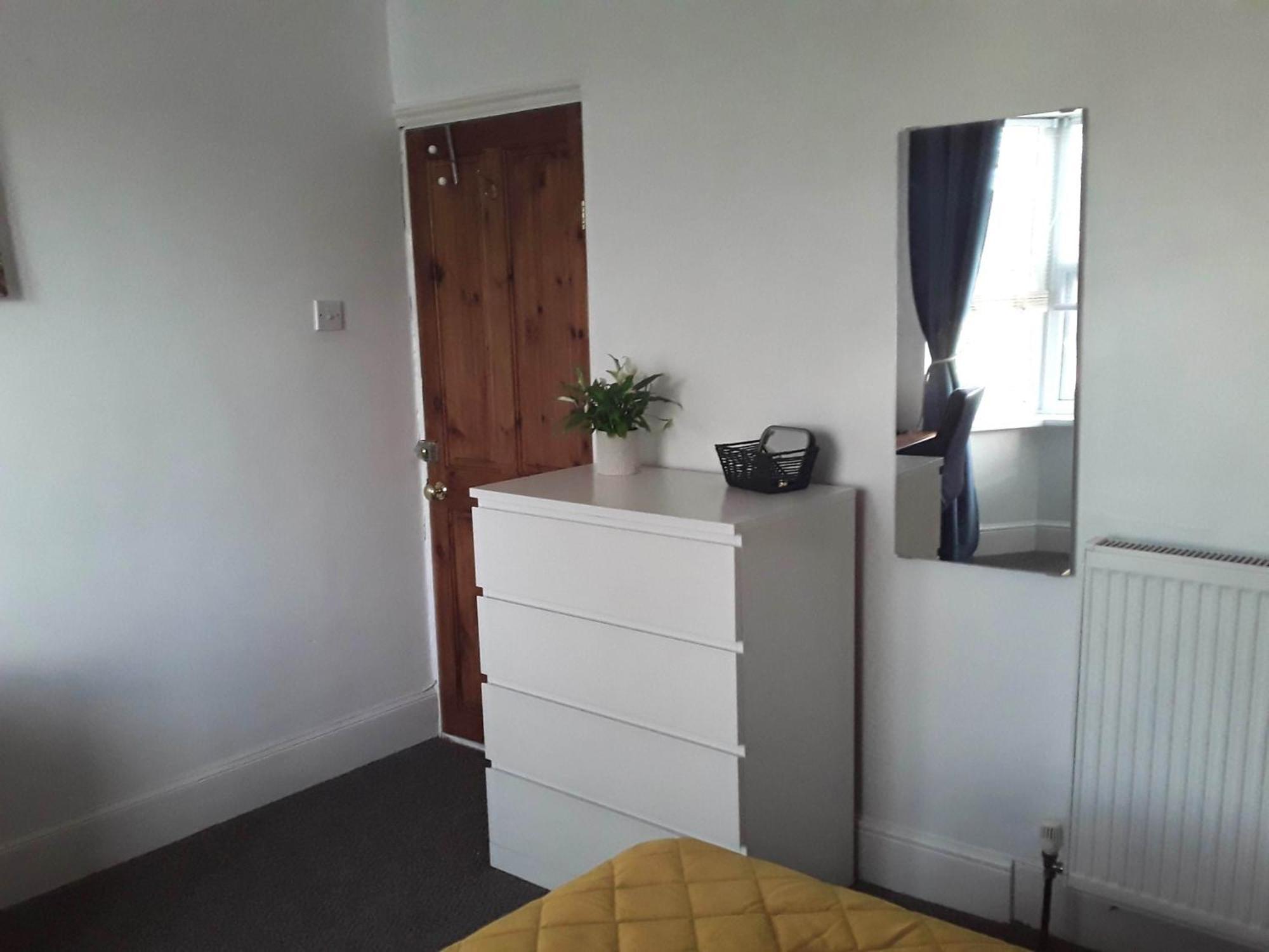 Apartment House Near Centre 3 Bedrooms *