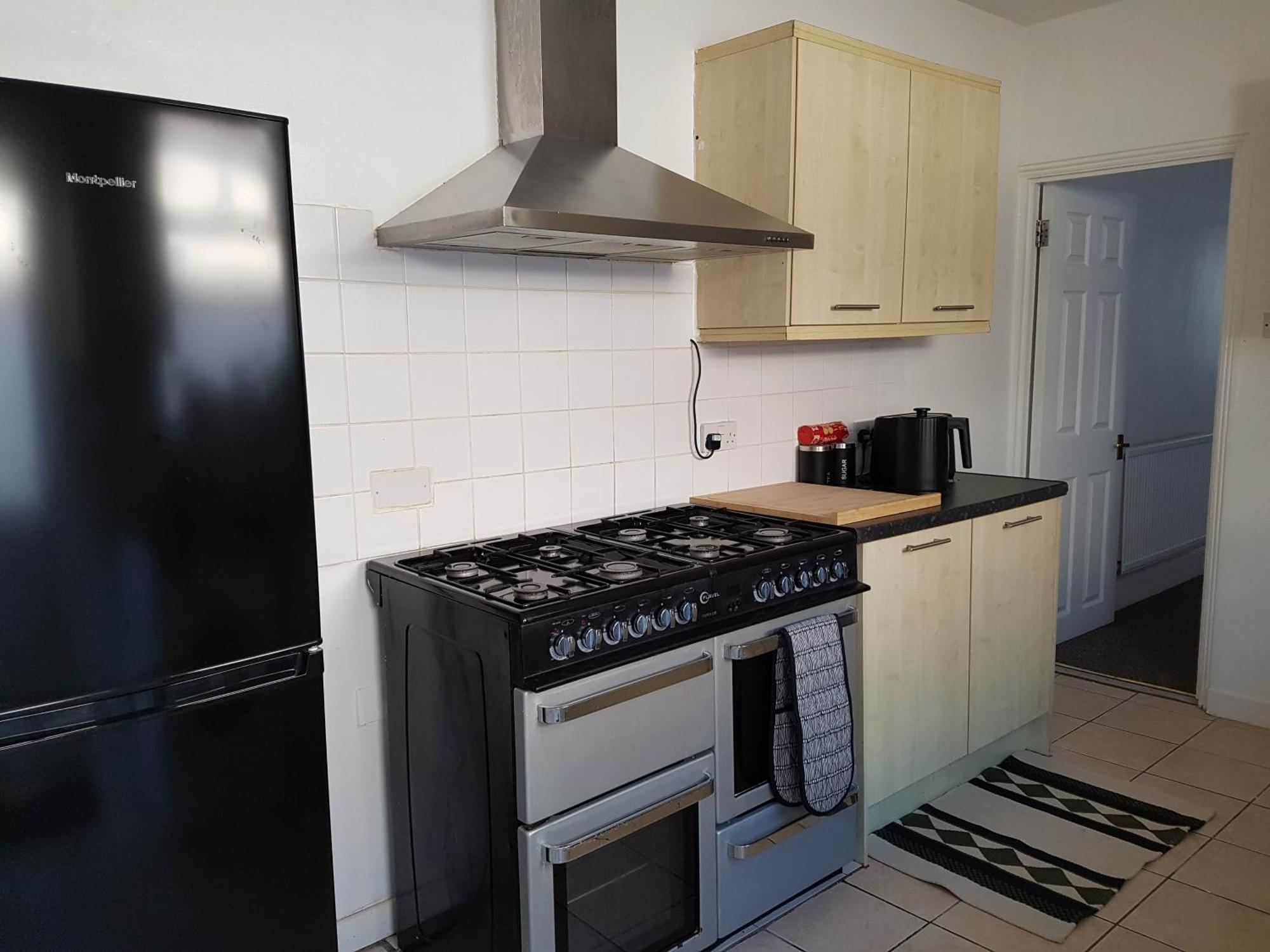 House Near Centre 3 Bedrooms Apartment