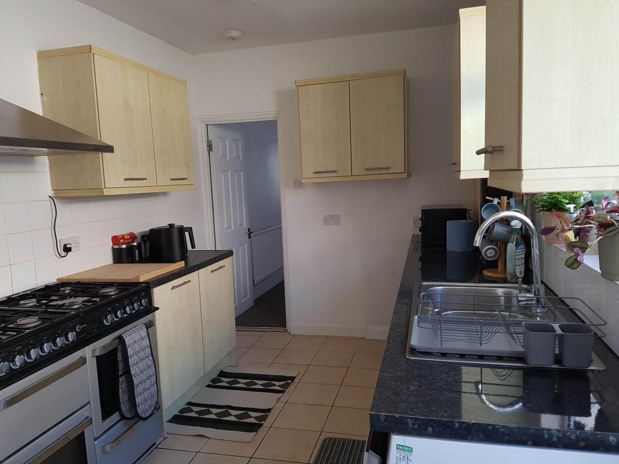 Apartment House Near Centre 3 Bedrooms Portsmouth