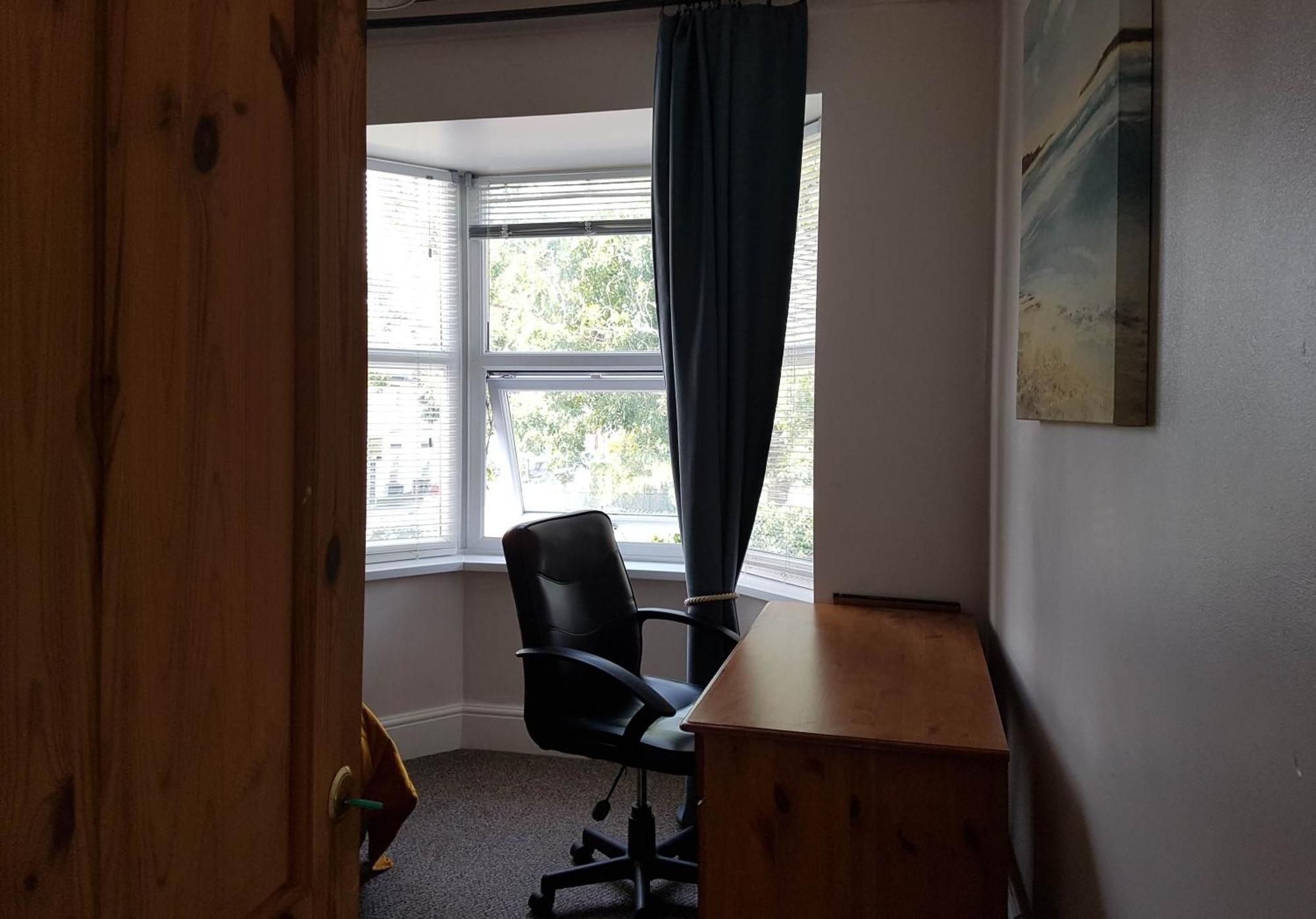 House Near Centre 3 Bedrooms Apartment Portsmouth