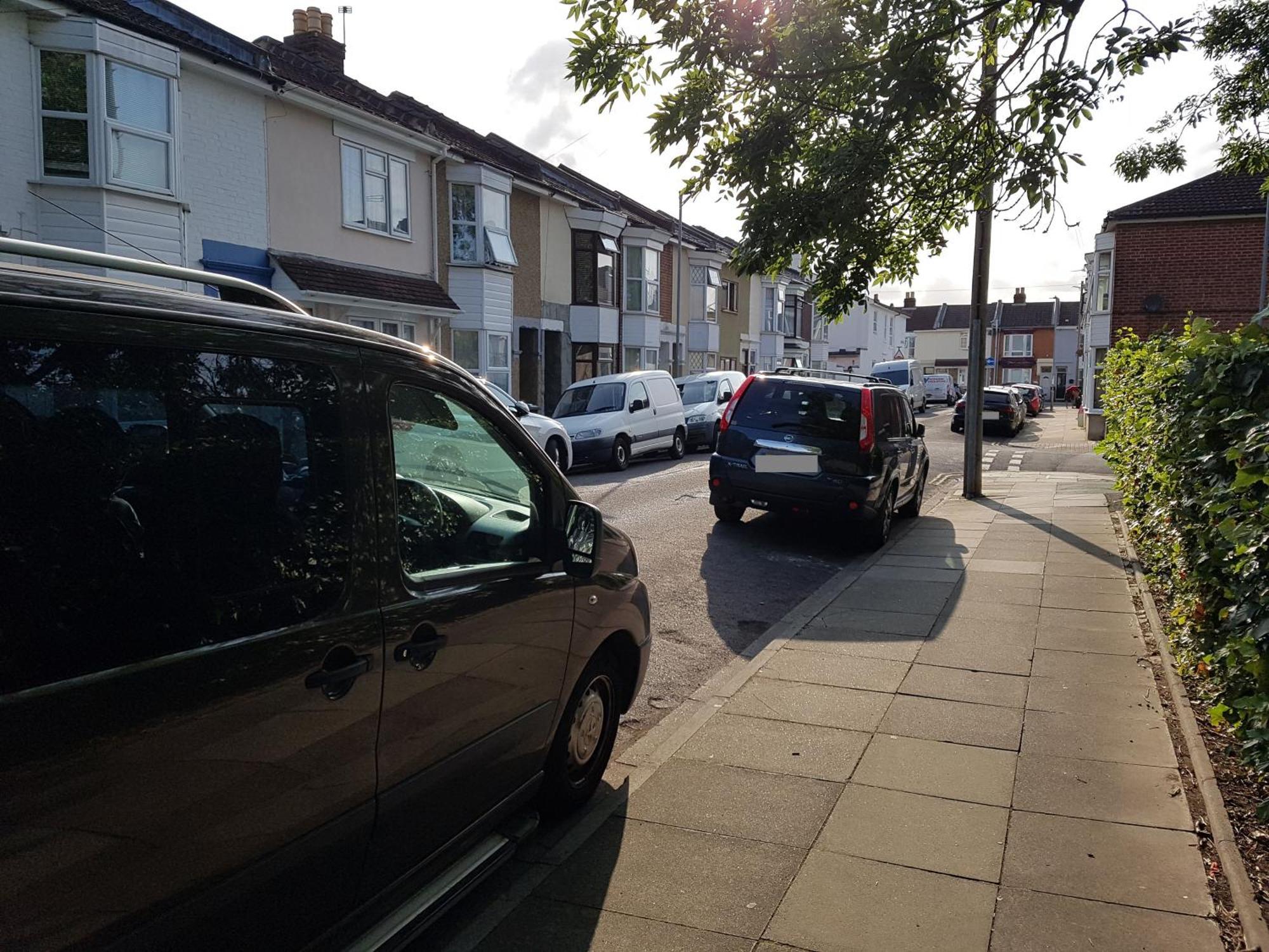 House Near Centre 3 Bedrooms * Portsmouth