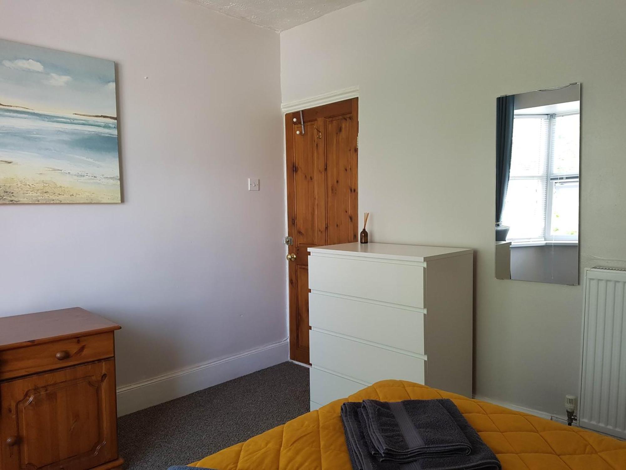 House Near Centre 3 Bedrooms Apartment Portsmouth